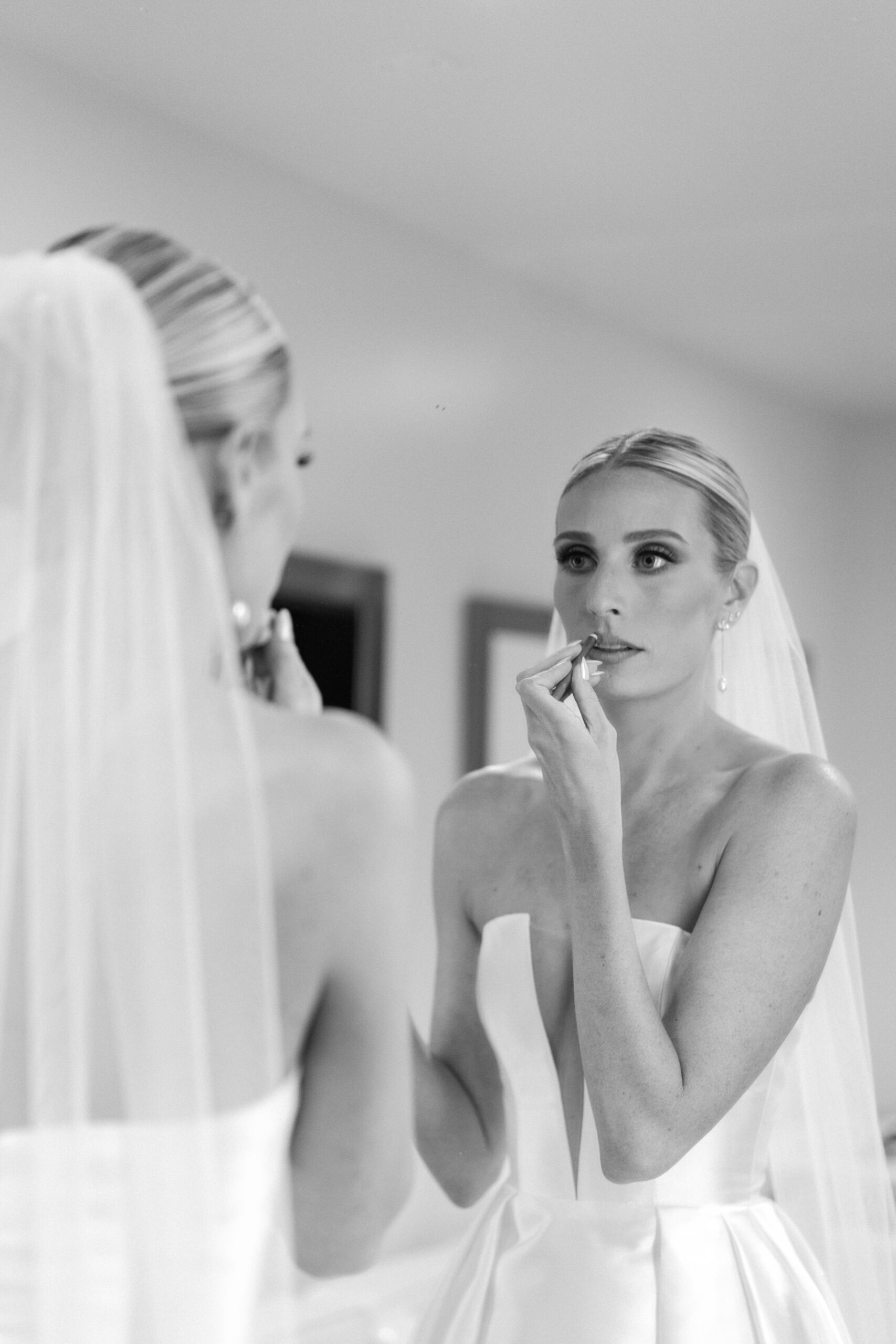 getting ready photos in the mirror at the bridge building in downtown nashville, tennessee