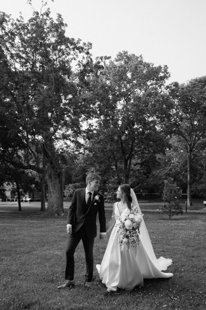 Couple walking together on the grounds at Belle Meade