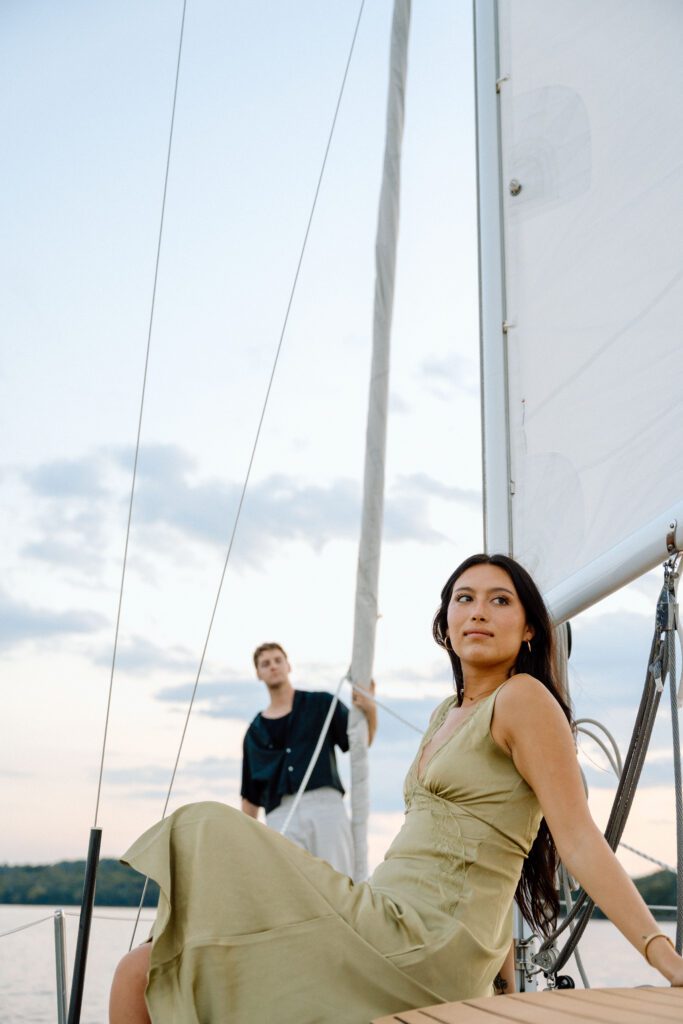 Romantic moment with the couple at sunset on Percy Priest Lake
