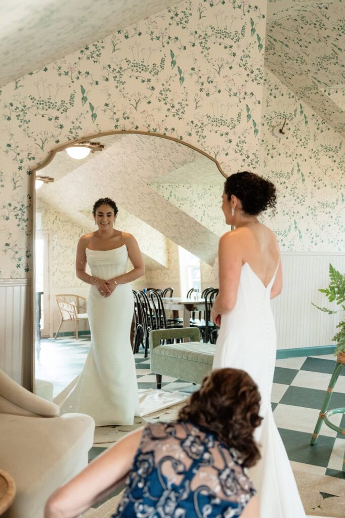 intimate East Nashville wedding at estelle