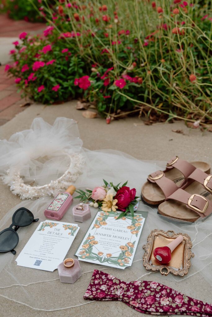 flatlay details outside at huntsville botanical garden