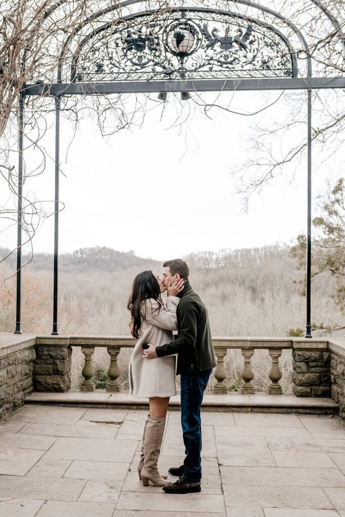 cheekwood engagement session in nashville