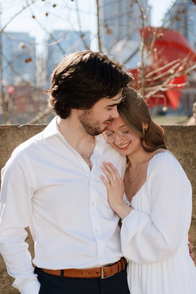 engagement photos at cumberland park in nashville