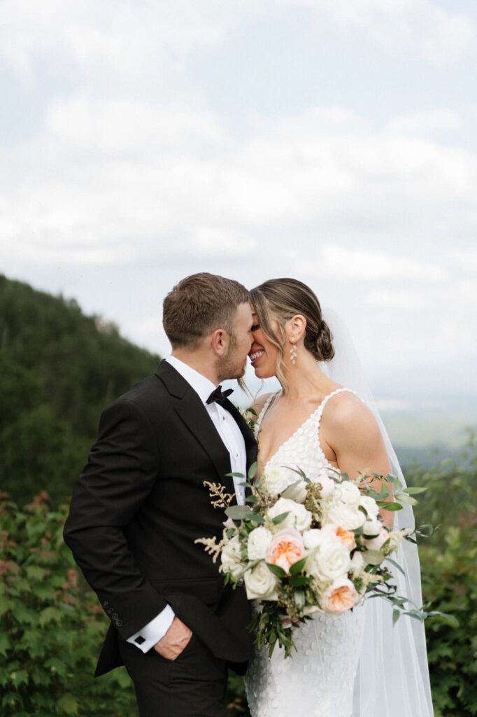 Smoky Mountain wedding photographer documentary style