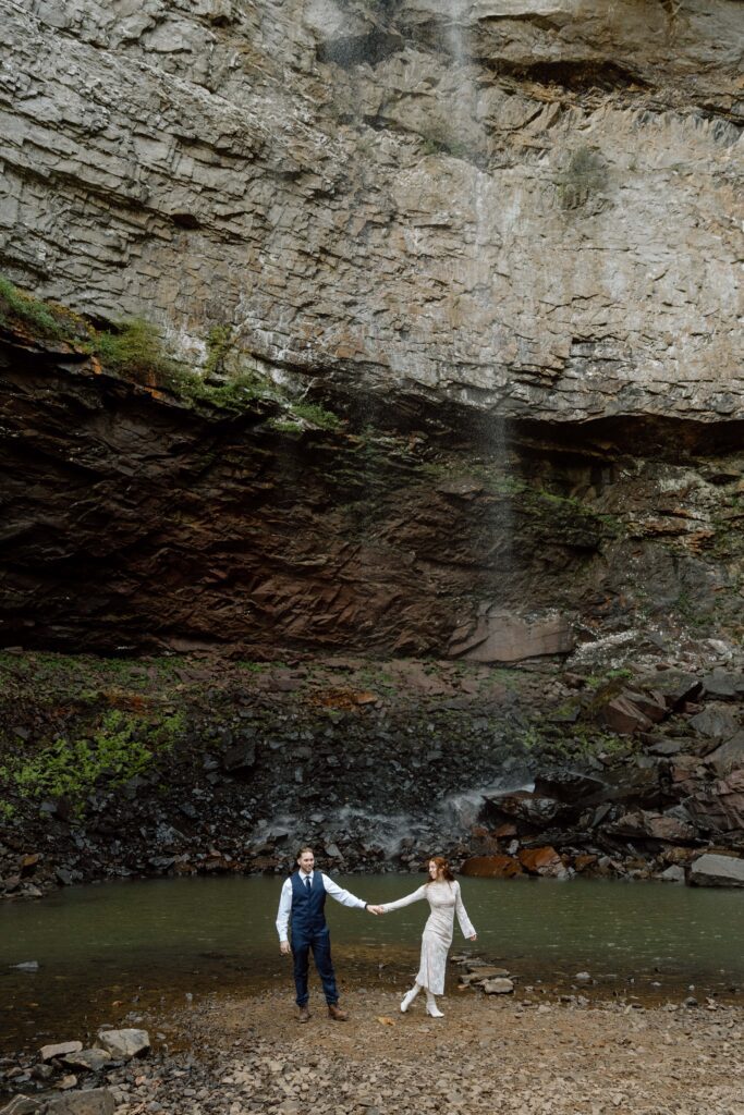 tennesee elopement photographer at a waterfall