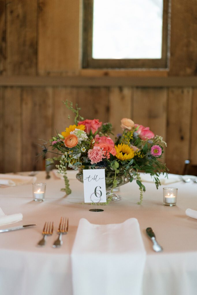 summer wedding details at nashville wedding venue