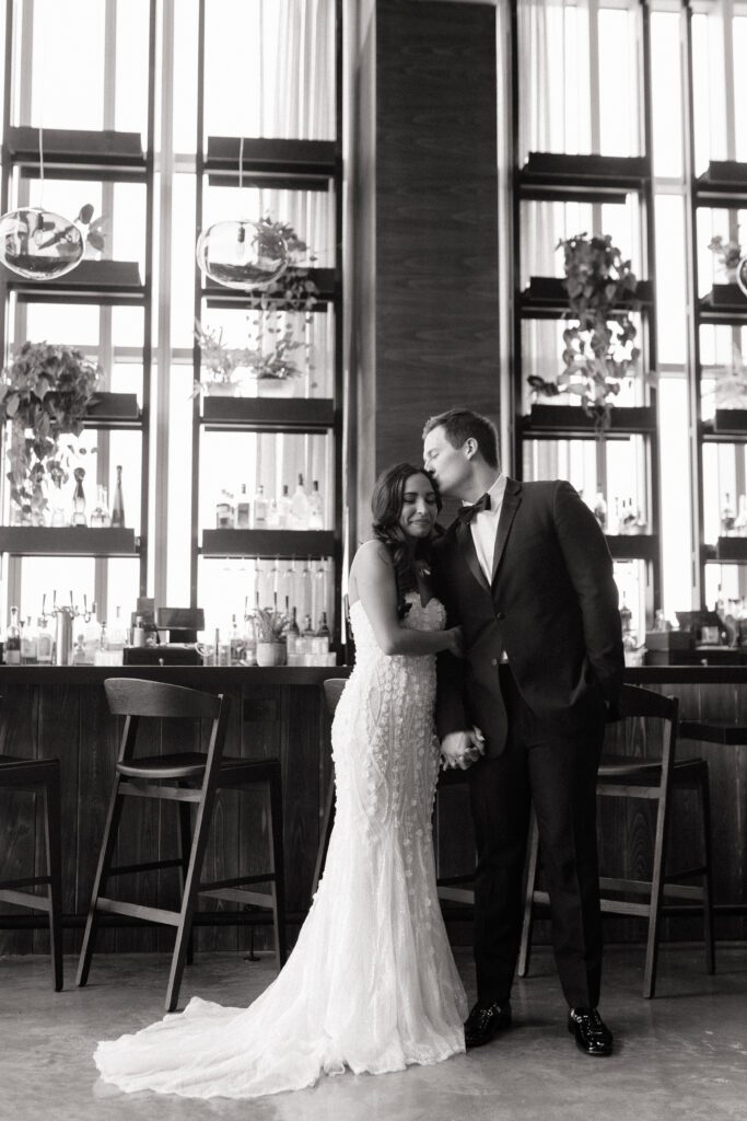 nashville wedding photographer captures country music hall of fame wedding