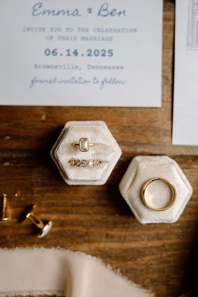 Bridal details at Eader House summer wedding