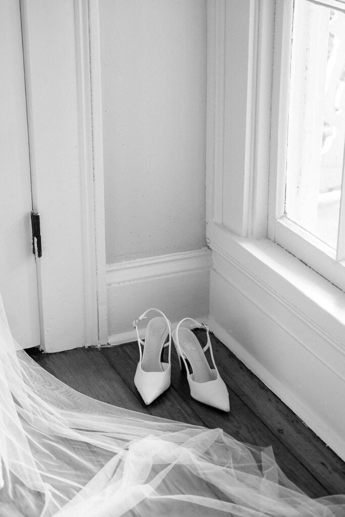 detail shot of brides shoes at tennessee wedding venue