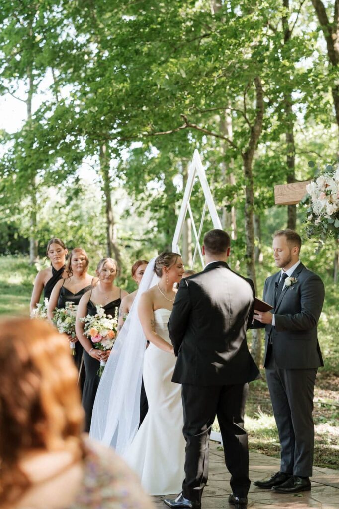 Wedding vows at middle tennessee venue
