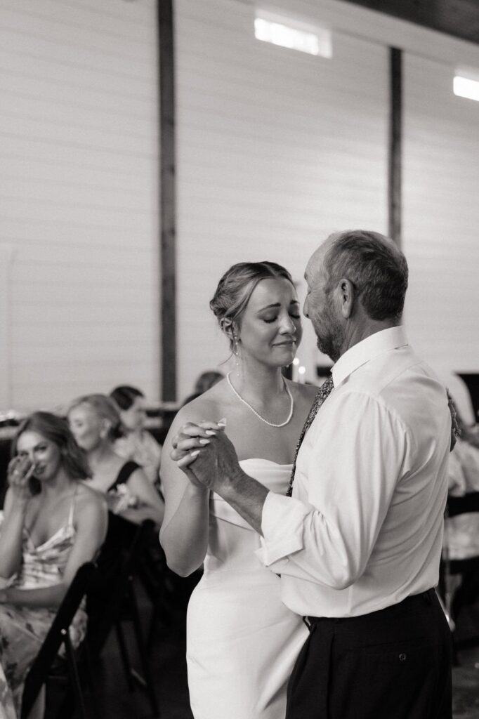 emotional father daughter dance at tennessee wedding