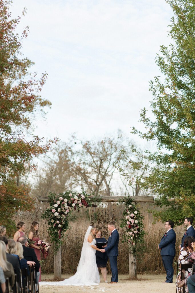 ceremony at long hollow gardens in nashville