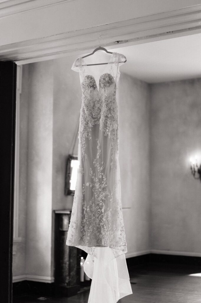 nashville wedding photographer at riverwood mansion