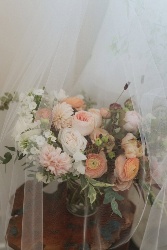 bride's bouquet at nashville wedding venue