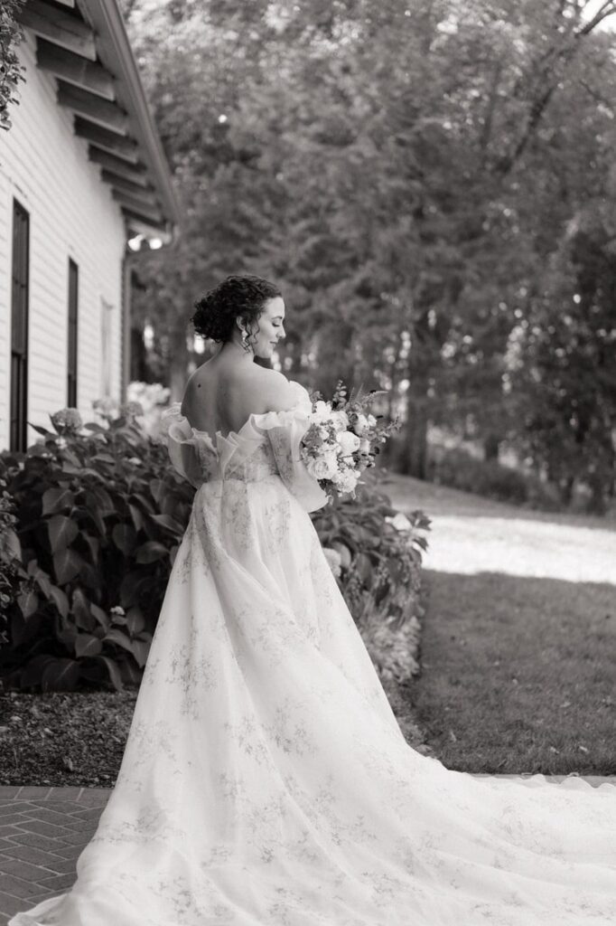 black and white image of bride at trinity view farm venue in nashville tennessee