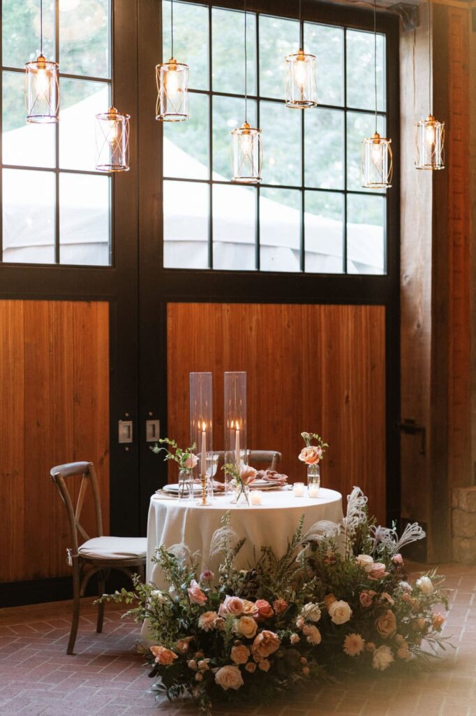 sweetheart table at trinity view farm in franklin tennessee