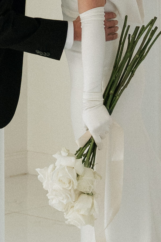 close up detail shot of bride's bouquet in nashville