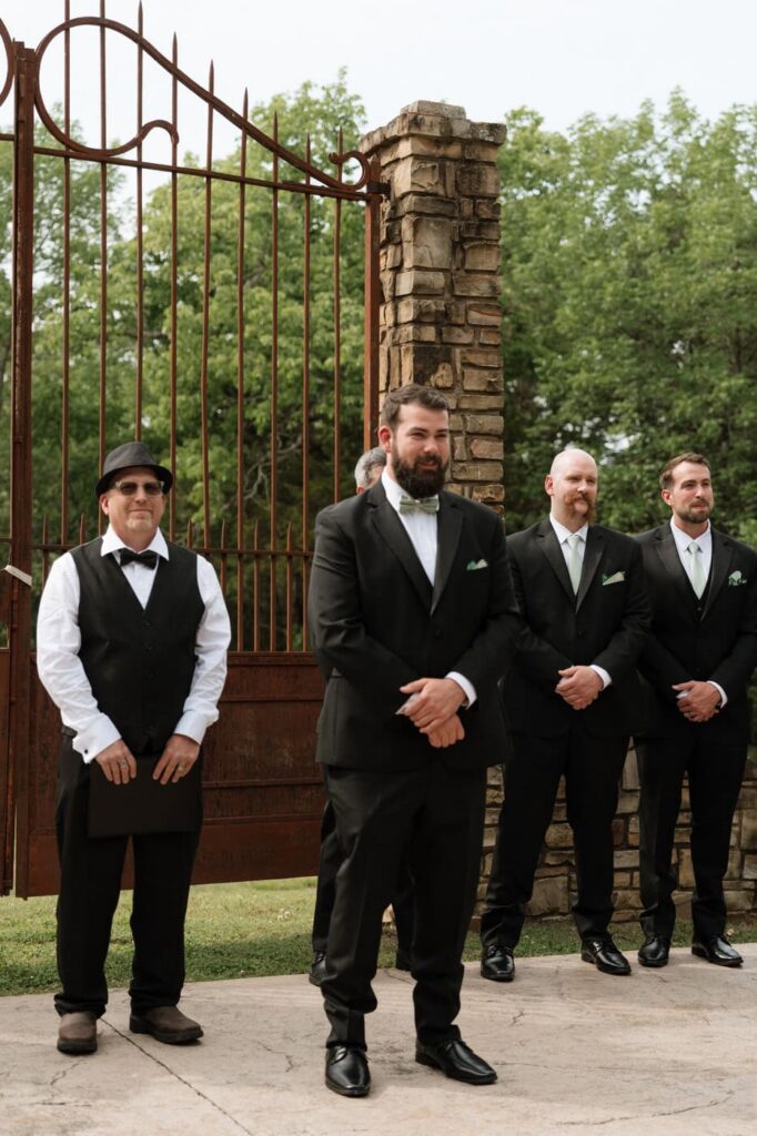 groom's reaction to seeing his bride at the ceremony in nashville