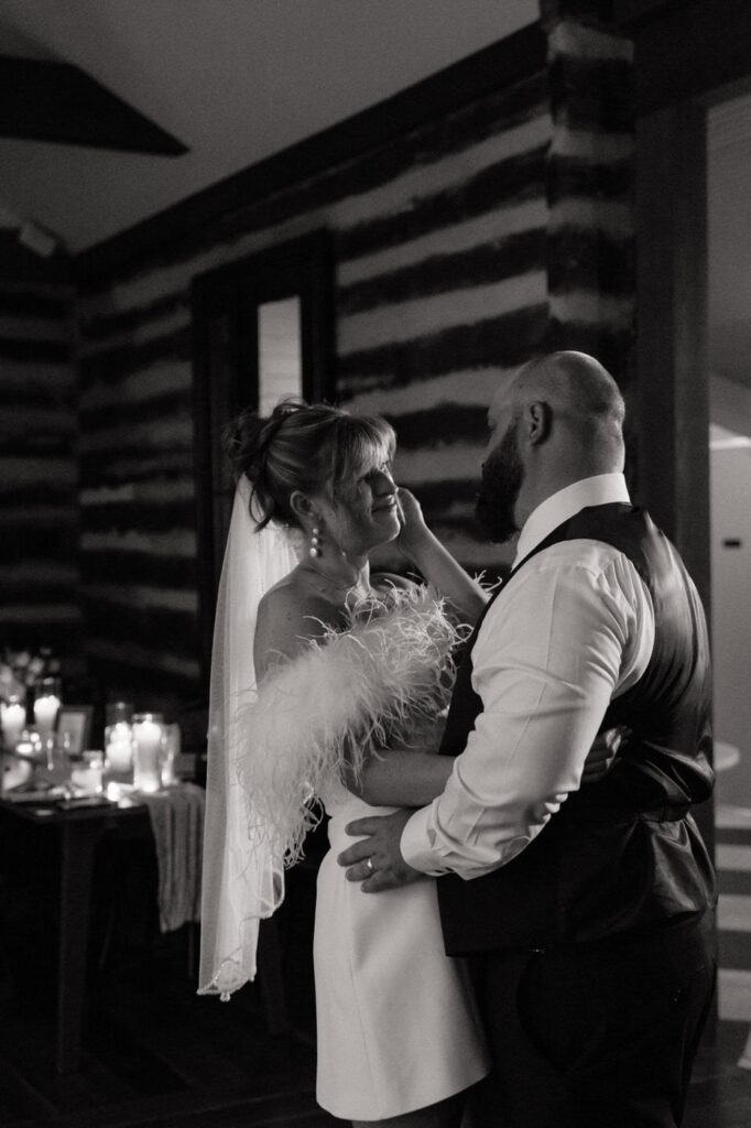 nashville wedding photographer captures private last dance for bride and groom