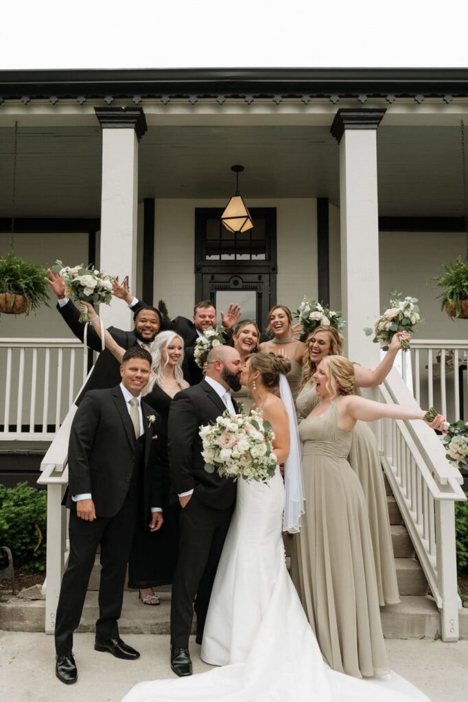 full bridal party photos at the estelle in nashville