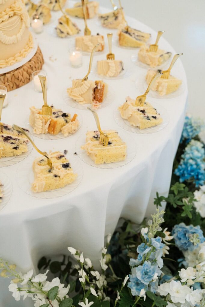 wedding cake at nashville wedding