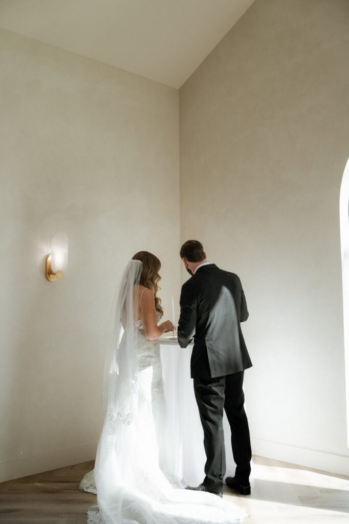 candle lighting ceremony at spring wedding in nashville