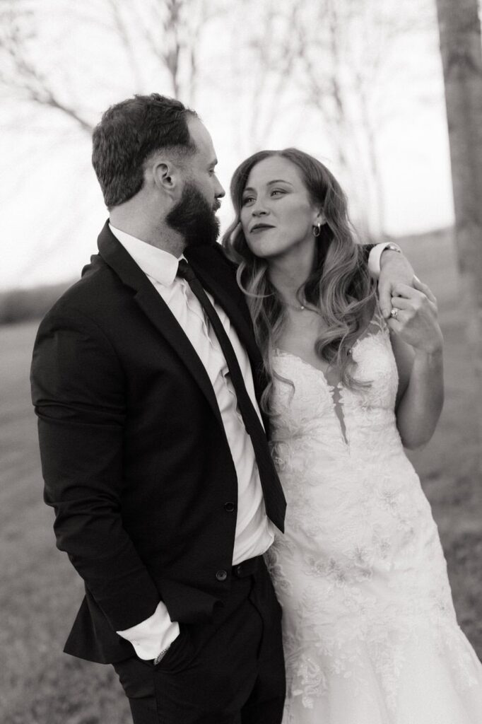 nashville wedding photographer documents spring wedding at the monroe on 415th